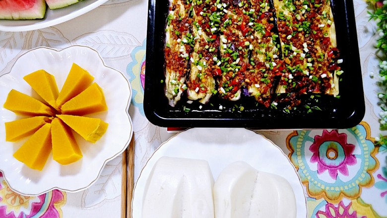 蒜蓉尖椒烤茄子(微波炉版),近一点儿,再近一点儿🙈