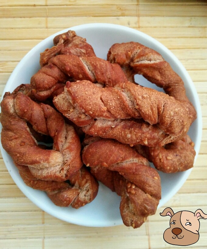红糖芝麻酥,凉凉,酥脆,香甜。