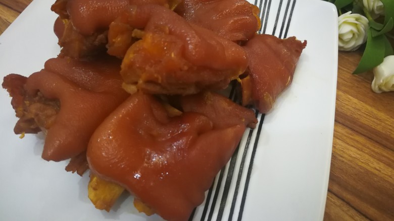 卤猪蹄,新鲜出锅,麻辣鲜咸。