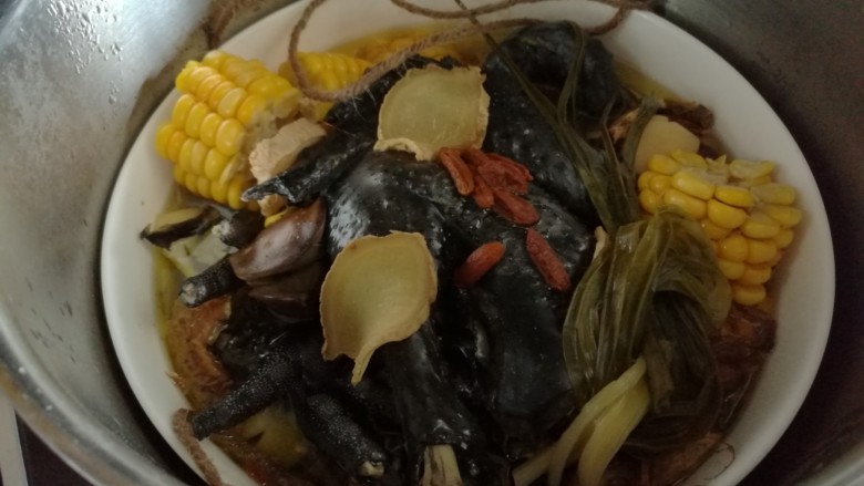 人参乌骨鸡汤