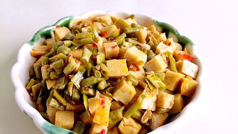 超级简单的酸豆角炒水面筋