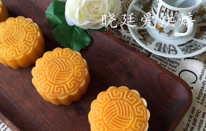通透金沙月饼