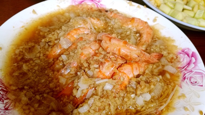 金针菇蒜蓉蒸开背虾