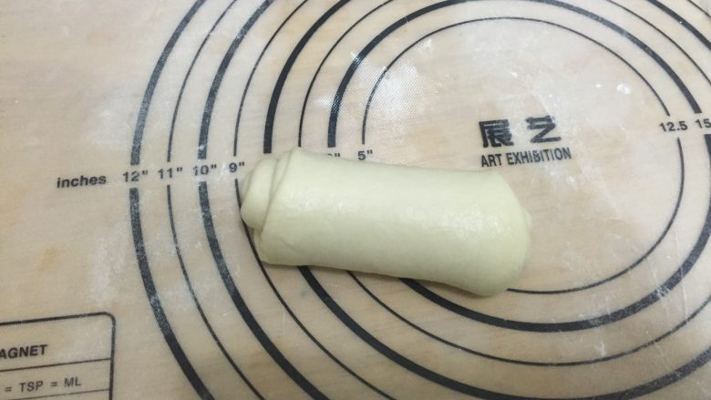 100%中种北海道餐包,卷起即可,注意接口要捏紧