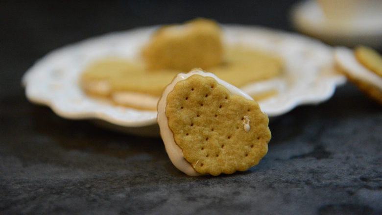 苏打棉花糖夹心饼干,成品图。