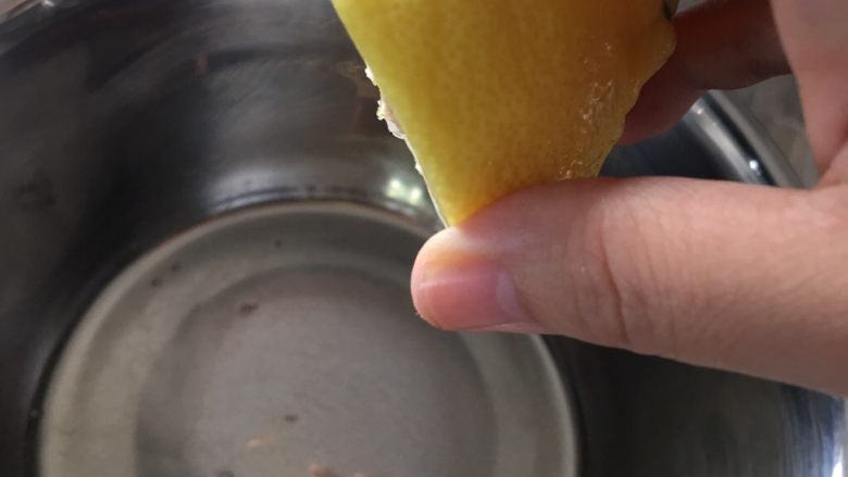 香橙松饼(无泡打粉),蛋清滴几滴柠檬汁