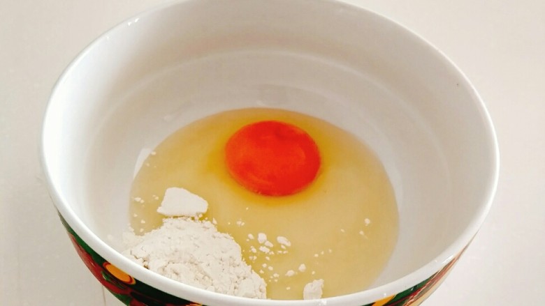 双色虎皮卷,打一<a style='color:red;display:inline-block;' href='/shicai/ 9'>鸡蛋</a>+5克面粉!