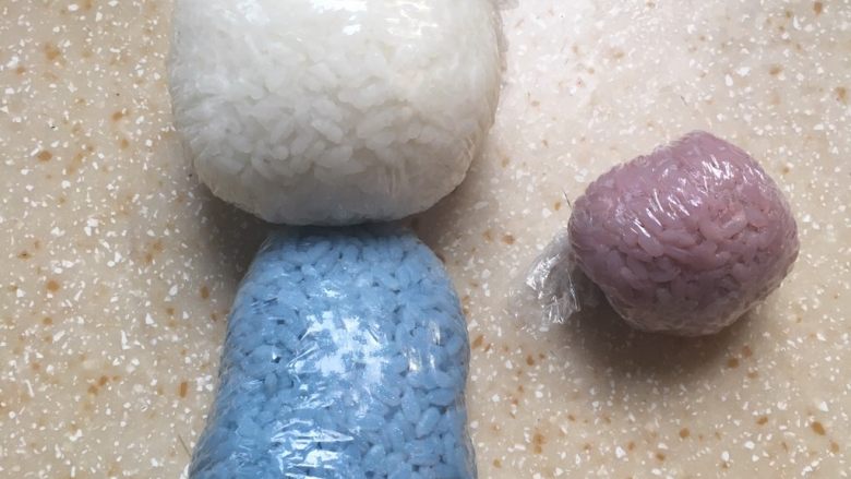 超级马里奥,后来拿出盘子发现盘子比我想象的小，头又改小一圈