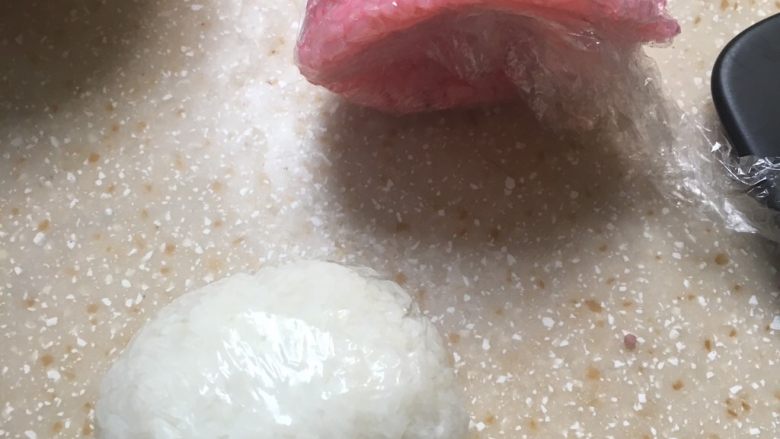 超级马里奥,比着头的大小做帽子