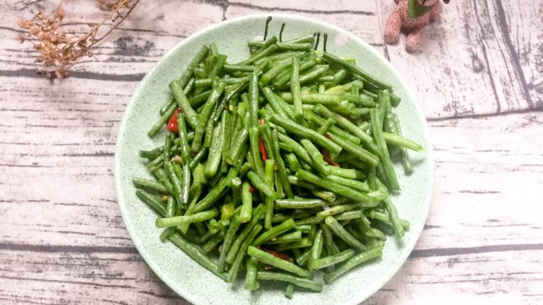 炒豆角,好吃美味的清脆豆角都好啦💁🏻
是不是超级简单🙊