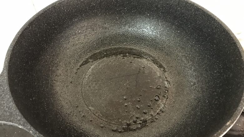 贵妃醉鸡,热锅,下油