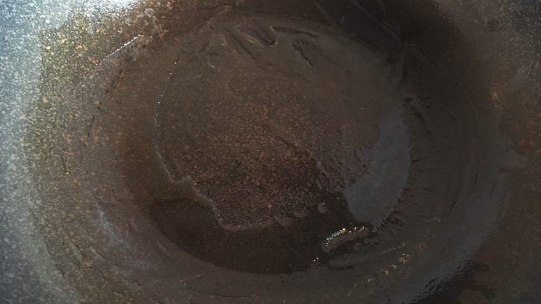 芝心土豆饼,锅中抹上少许油,全程小火