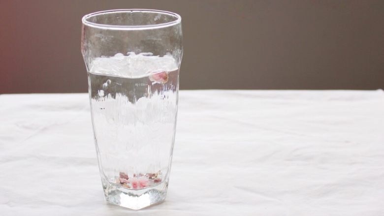 #不一样的泡芙#樱花卡仕达酱萝莉泡芙,配上樱花水,很美哟!