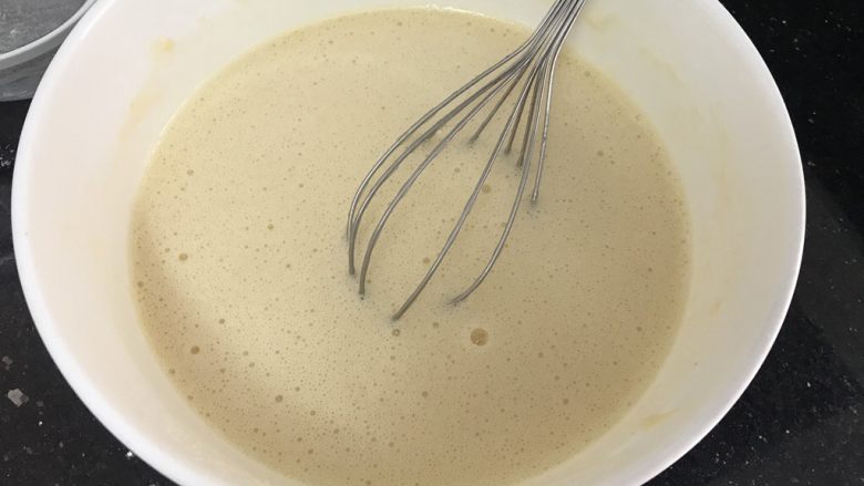 五彩冰皮月饼(附奶黄馅做法),搅拌均匀至无粉粒