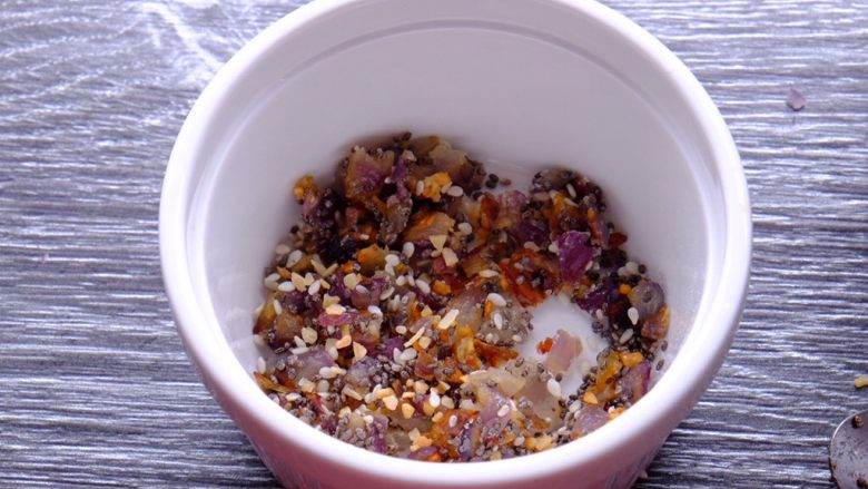 超低碳水•花菜贝果配抹酱
(食物替换系列1),混合其他材料