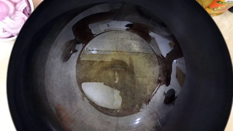 家常孜然四宝,起油锅,热锅冷油!