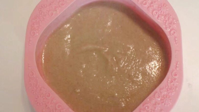 银鳕鱼蔬菜泥米糊,燕麦米糊用60度左右的水调好