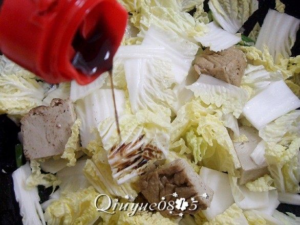 素鸡娃娃菜,调入生抽