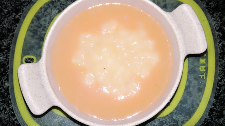 番茄土豆浓汤颗粒面,将煮好的颗粒面放入浓汤拌匀,我家开心一碗全部吃完哦