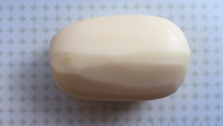 凉拌藕片,莲藕中段,1节。