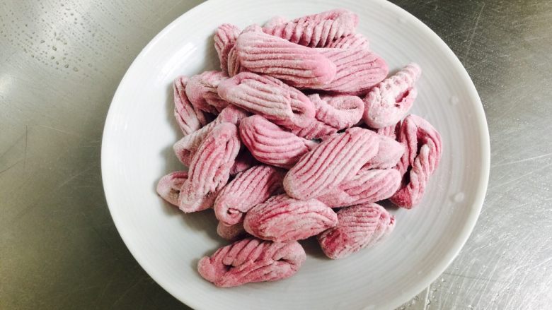 豇豆炒面,速冻的海螺面 200克
去我的个人主页
另有菜谱教程制作方法