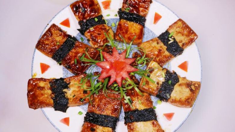豆腐换种新吃法，招待客人倍有面子！