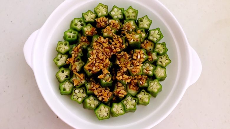 5分钟快手菜 凉拌秋葵,把碗汁浇到秋葵上