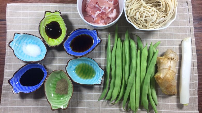 豆角焖面,所有食材“大合影”