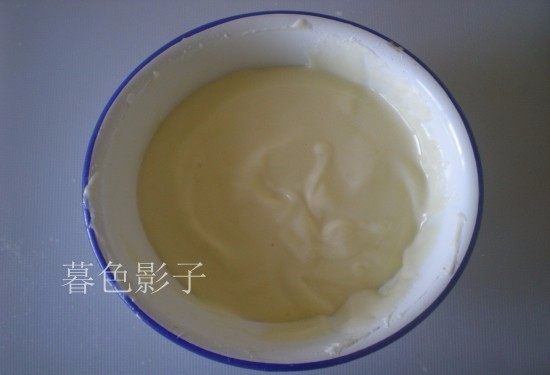 彩条蛋糕卷,不要打圈搅拌,拌到融合即可