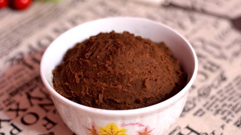 红豆沙包,准备自制的无油红豆沙,查看我的菜谱有详细做法;