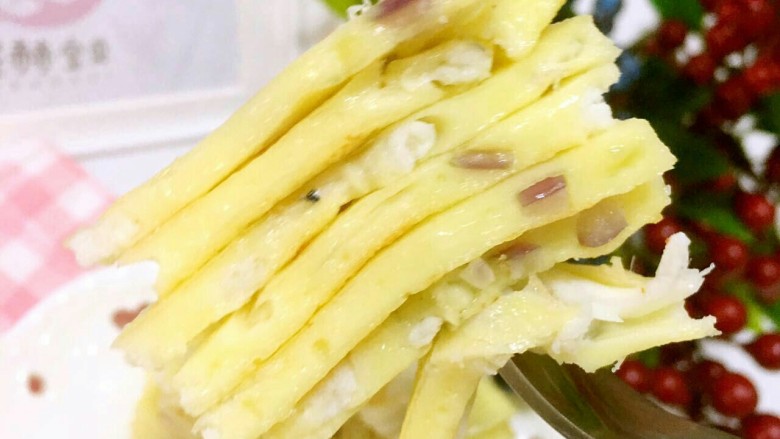银鱼鸡蛋饼,松软可口,营养丰富
