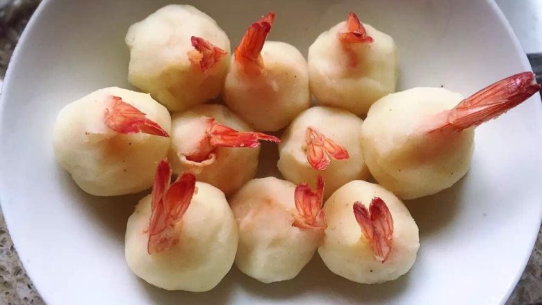 日式无油脂土豆泥(含土豆泥各类进阶做法),以及包裹虾后炸的土豆泥!更多土豆泥方式等待你打开哟!