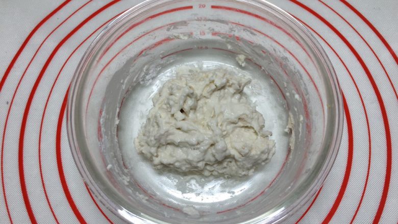 基础白吐司(波兰种),用筷子搅拌至无干粉状态,室温或冷藏发酵