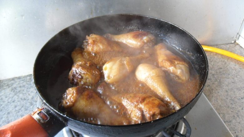 宫保鸡腿, 中小火烧制8分钟