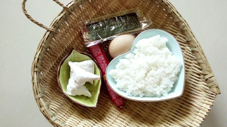 大熊猫饭团,准备食材﻿ ﻿﻿