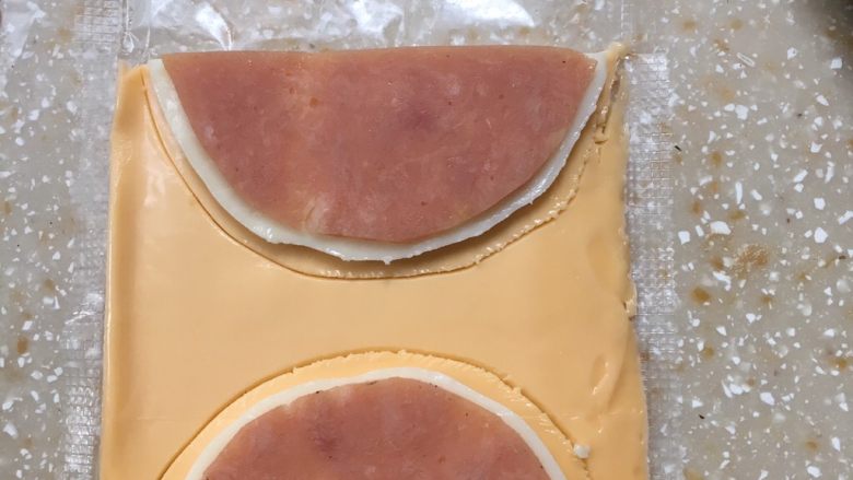 七夕节早餐,火腿一样处理,不过是先白后黄
