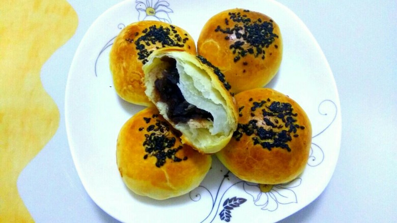 豆沙烧饼,成品，酥脆可口