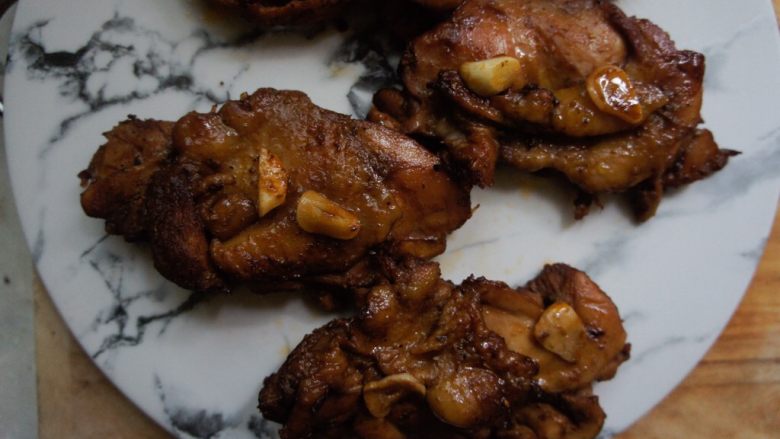 黯然销魂鸡腿肉,烤箱200°上下火30分钟