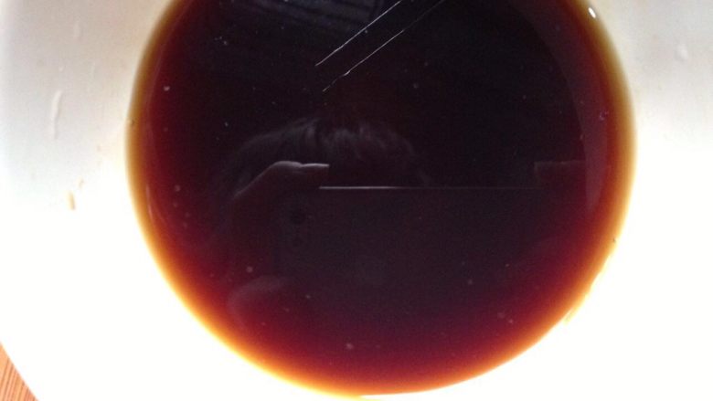 中餐厅之糖醋排骨,把所有的料汁放入小碗内,数量为12345。<a style='color:red;display:inline-block;' href='/shicai/ 721'>蚝油</a>不喜欢可以用盐。这步我忘记拍图了,用的其他图片。