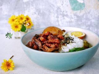 家常卤肉饭