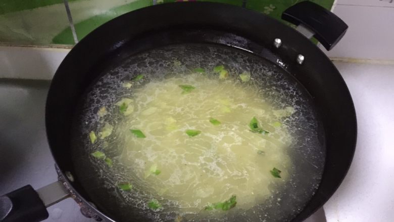 扁豆面旗子,添加足量水;