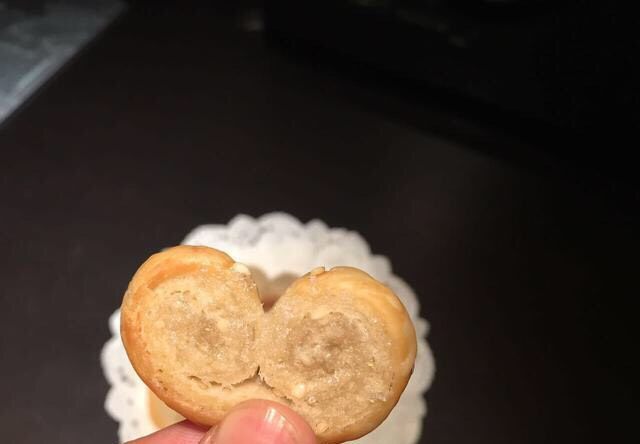 手抓饼变身蝴蝶酥,小小一粒,萌萌哒!