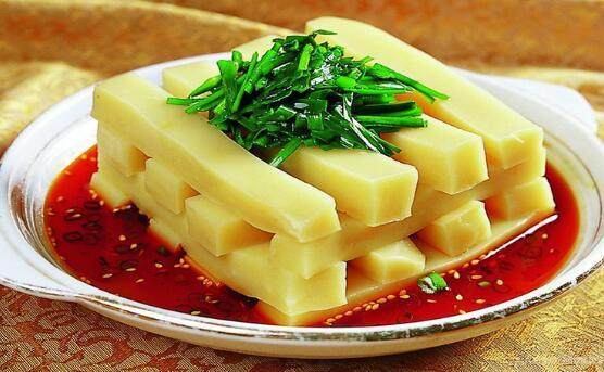 一晃就会动的米豆腐,好吃的不得了