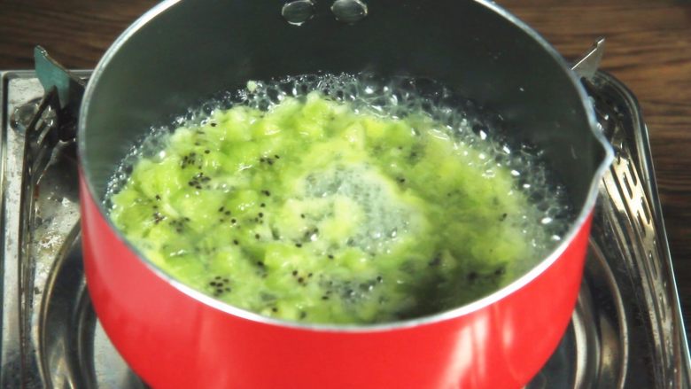 DIY红遍全球的高颜值水果冰棍,健康美味,搅拌均匀,沸腾即可