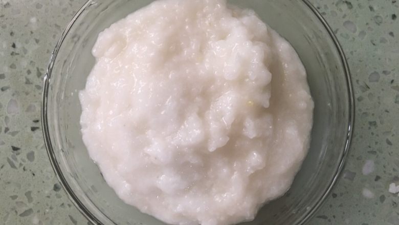 玉米蔬菜米糊 宝宝辅食6M+,打好的大米糊糊