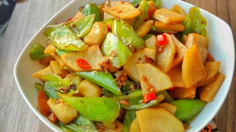 #万能的土豆#青椒土豆片