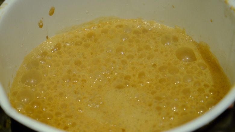 低脂苹果蛋糕搭配0⃣️奶油焦糖酱
(食物替换系列2),煮沸后 不断搅拌 大约煮10分钟