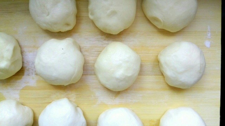 肉馅烧饼,包好所有12个