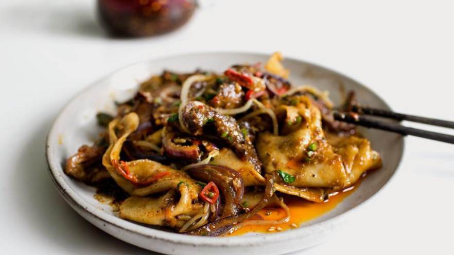 辣味孜然羊肉配手擀面