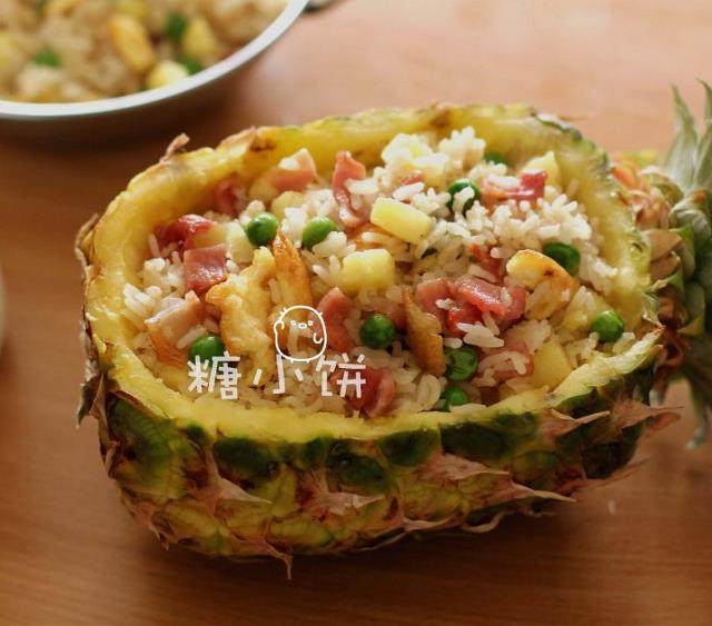 椰香菠萝炒饭秀